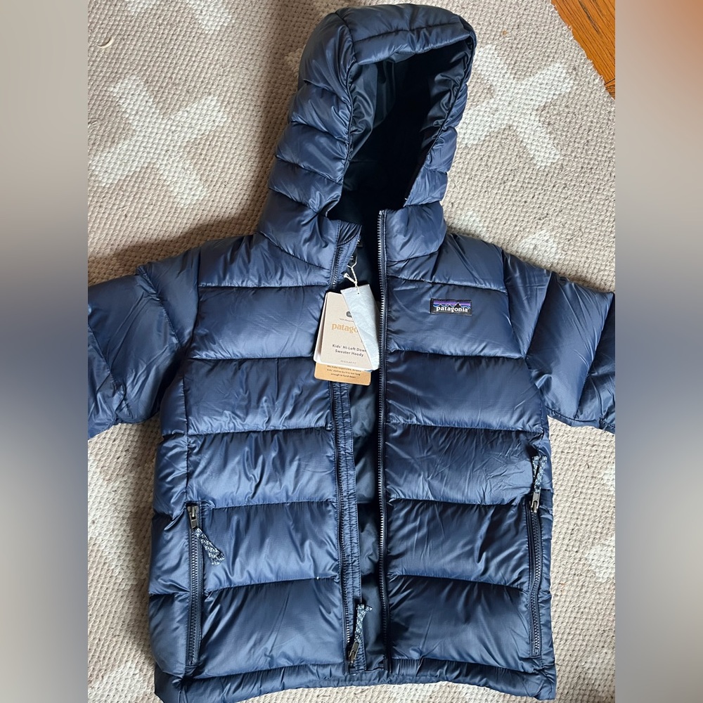 Patagonia Kids Hi-Loft Down Sweater Hoody- Size XS in New Navy NWT